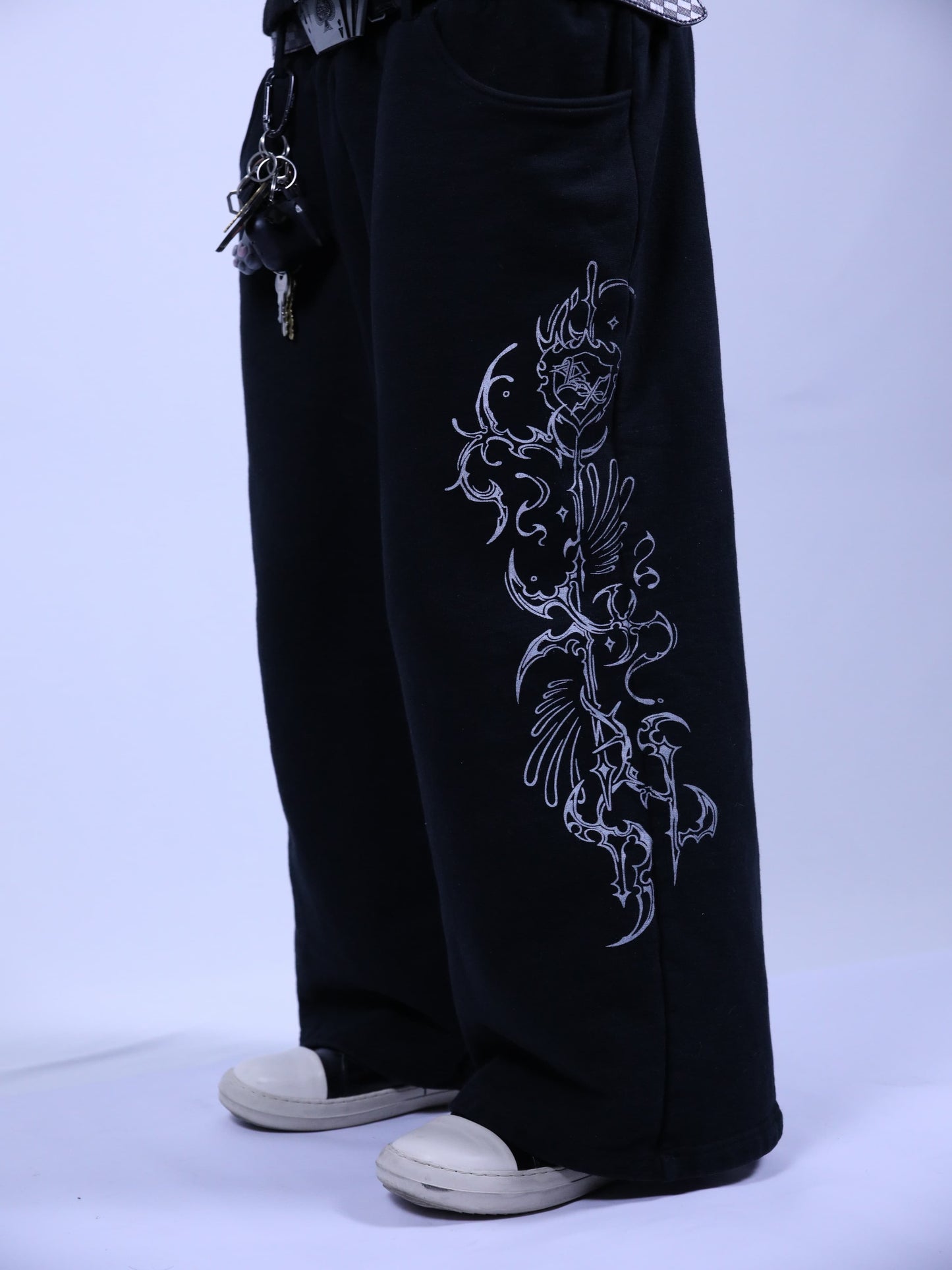 WITHER REAXCT SWEATS V.1 (BLACK)